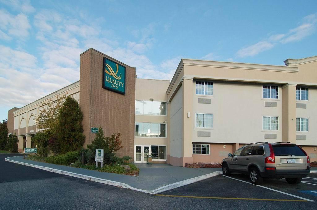 Quality Inn & Conference Center Maple Shade Exterior foto